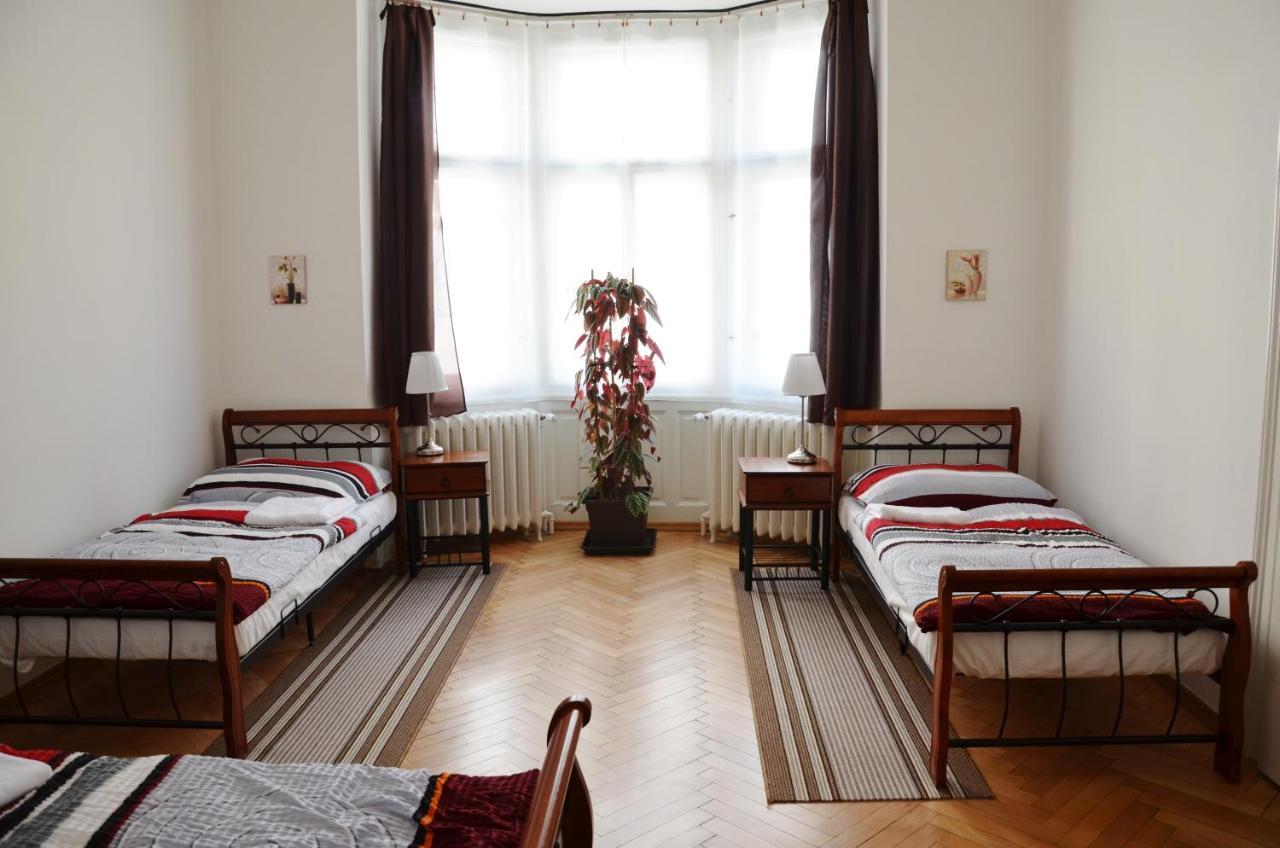 Apartment In The Heart Of Praga Esterno foto
