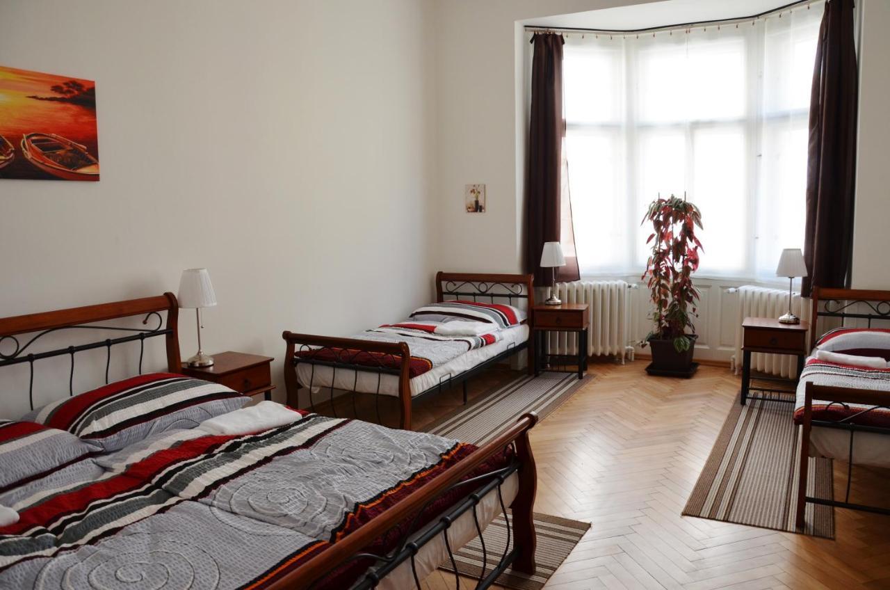Apartment In The Heart Of Praga Esterno foto
